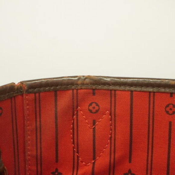 Louis Vuitton Damier Neverfull MM Tote Bag - Picture 11 of 16